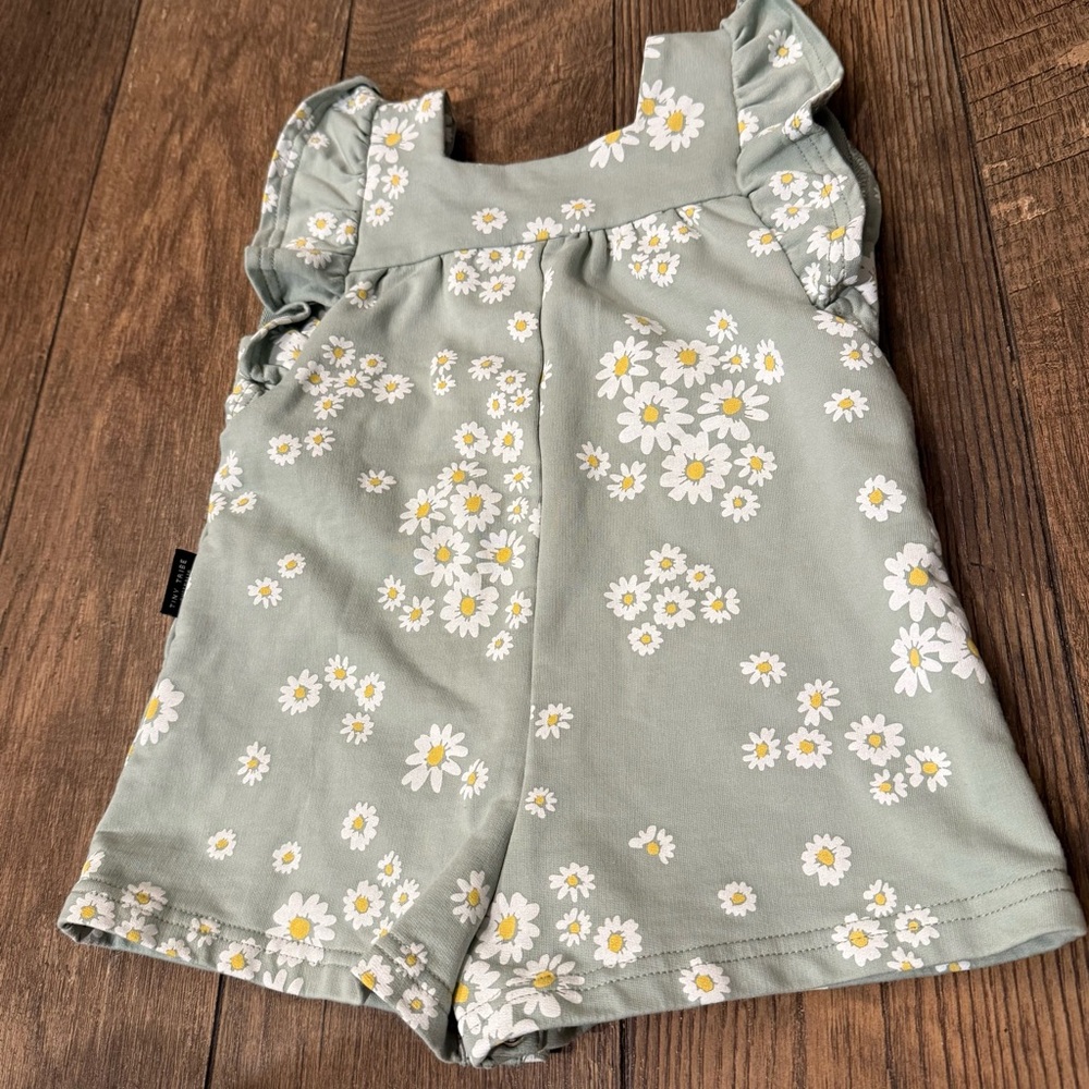 Tiny‎ Tribe Australia Girls Sage Green Daisy Flower Romper Size 18-24 months